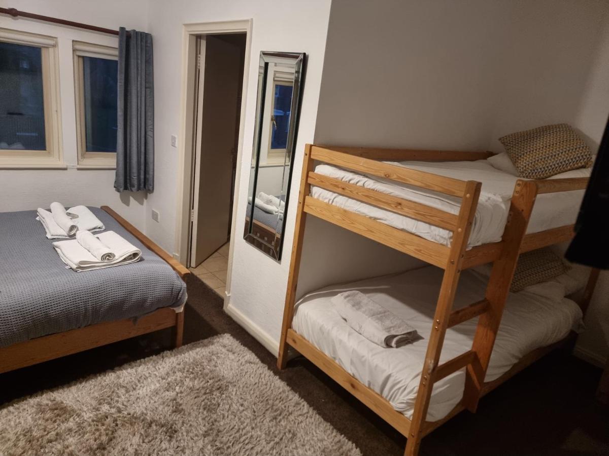 Dorset Arms Hotel Уолсенд Екстериор снимка