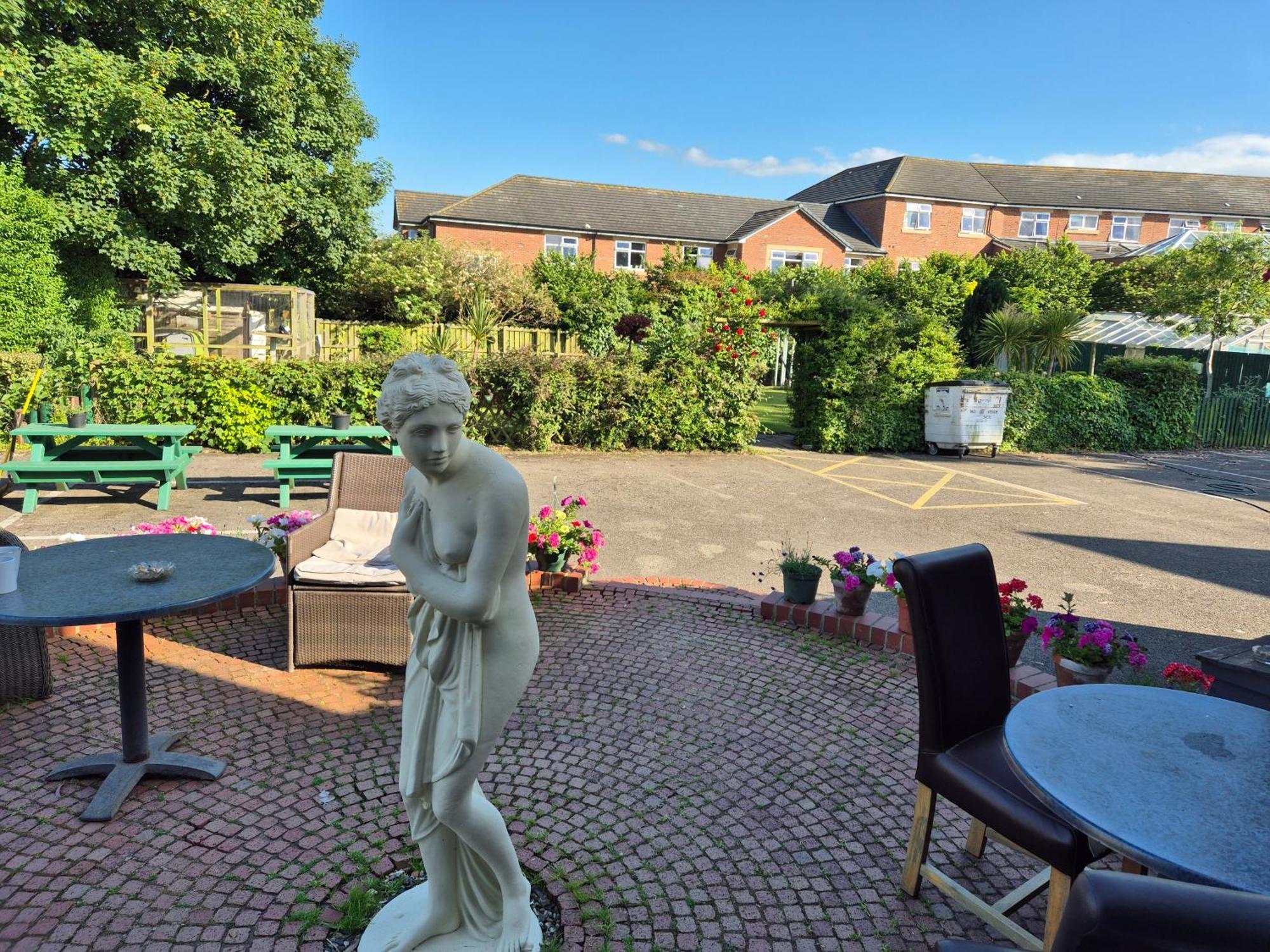 Dorset Arms Hotel Уолсенд Екстериор снимка